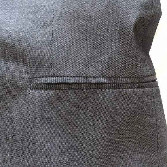 Lightweight Theory suit- like new - Picture 11 of 16